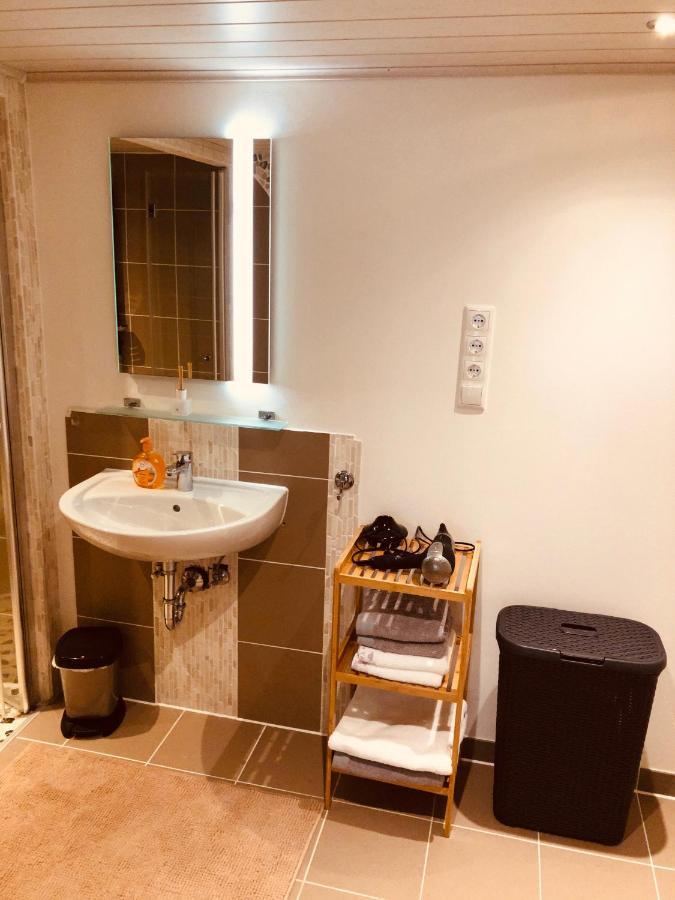 Ferienwohnung Loft mit 2 Schlafzimmern und E- Ladestation Fürth Exterior foto